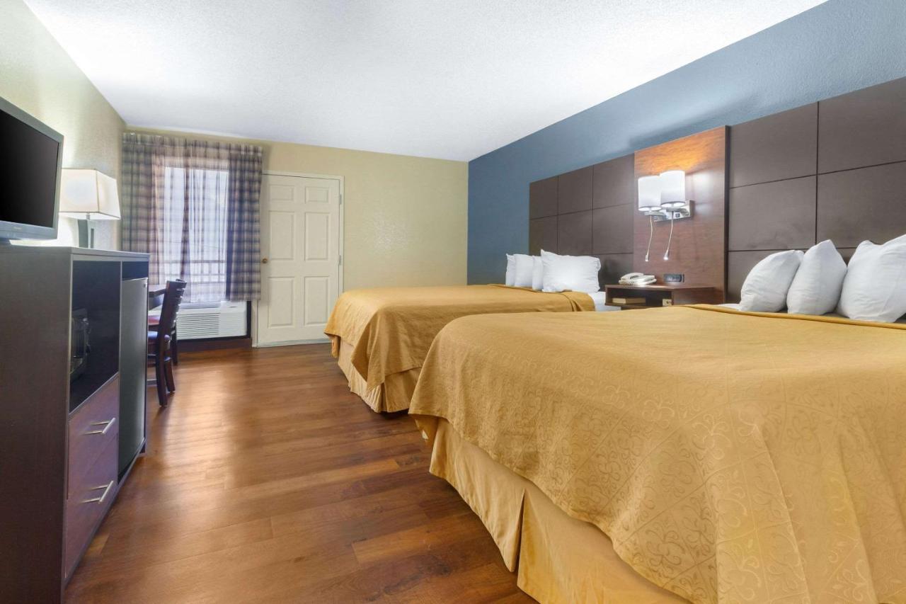 Econo Lodge Inn & Suites Gatlinburg At The Convention Center Luaran gambar