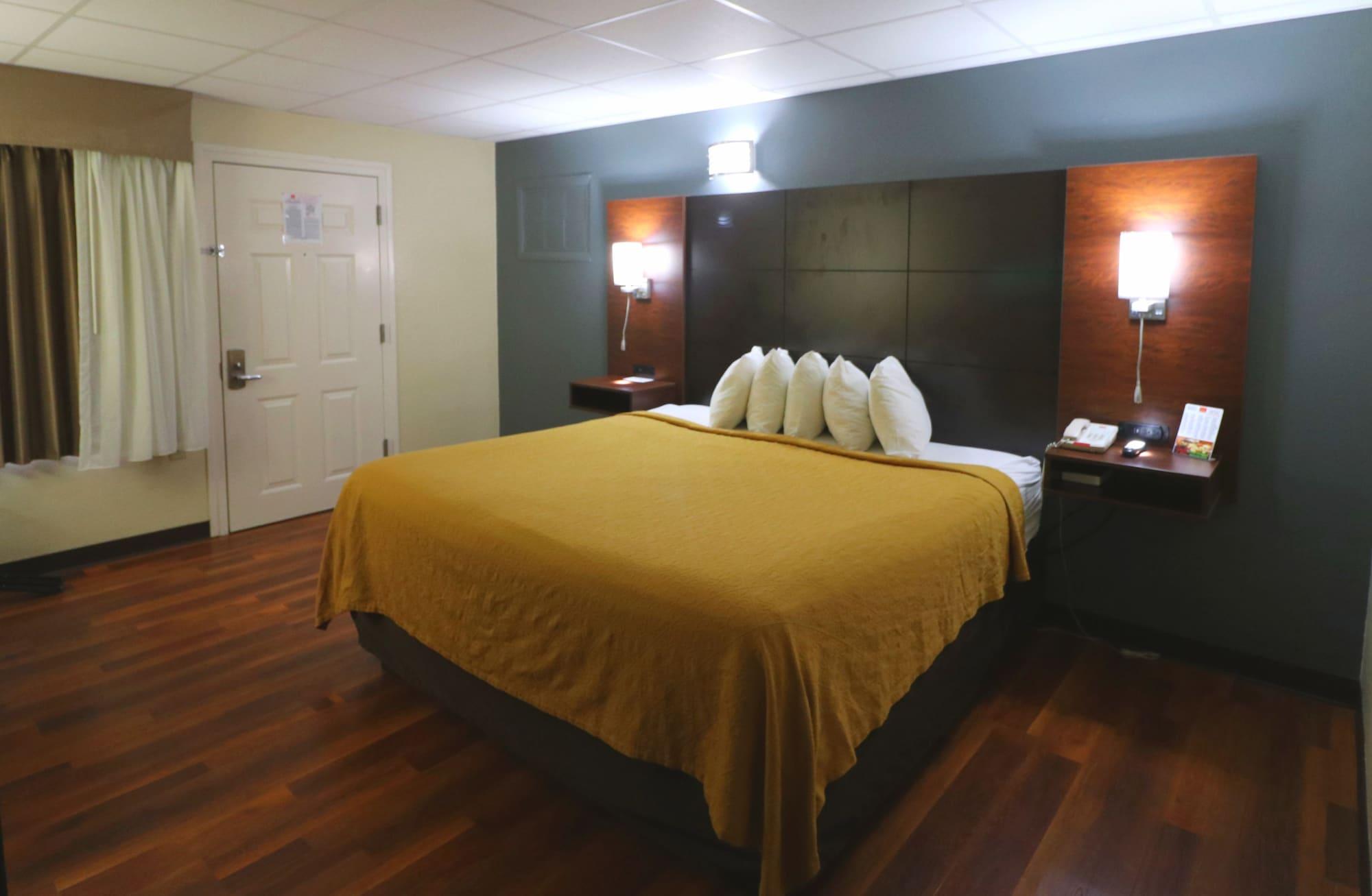 Econo Lodge Inn & Suites Gatlinburg At The Convention Center Luaran gambar