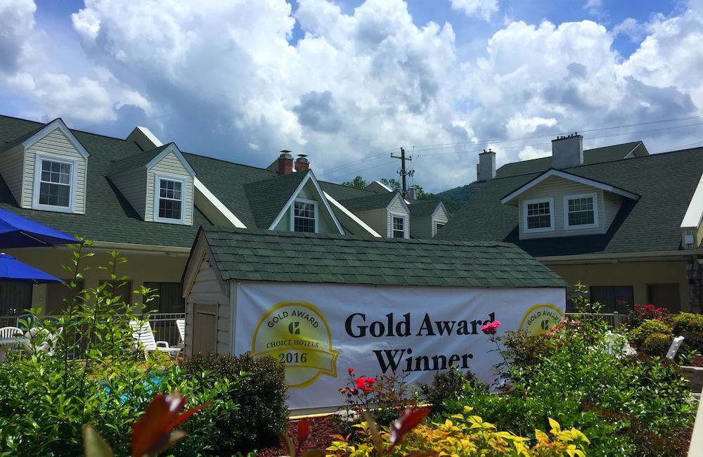 Econo Lodge Inn & Suites Gatlinburg At The Convention Center Luaran gambar