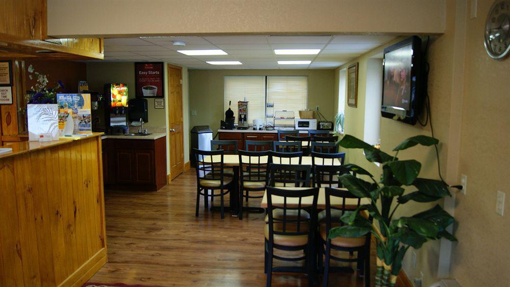 Econo Lodge Inn & Suites Gatlinburg At The Convention Center Luaran gambar